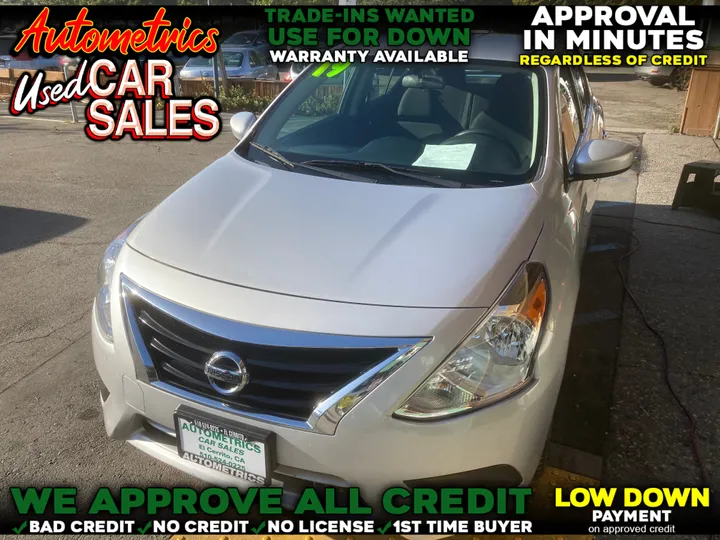 SILVER, 2019 NISSAN VERSA Image 1