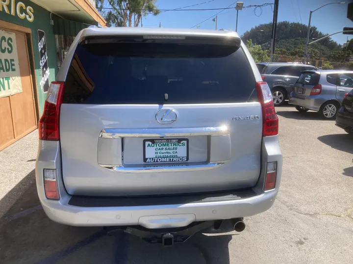 GREY, 2011 LEXUS GX Image 7