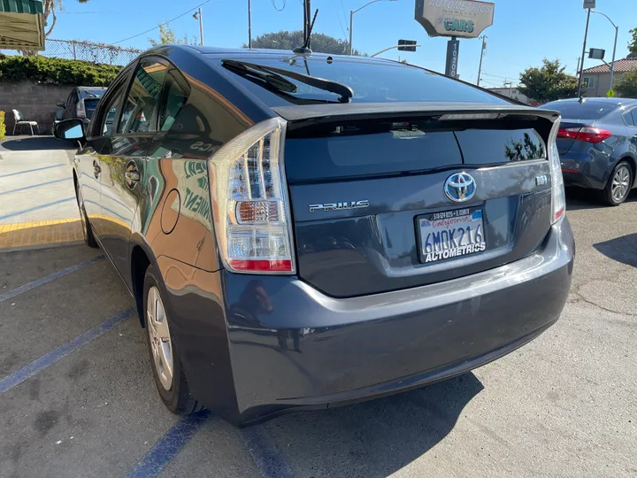 GRAY, 2010 TOYOTA PRIUS Image 3