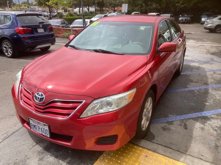 RED, 2011 TOYOTA CAMRY Image 2