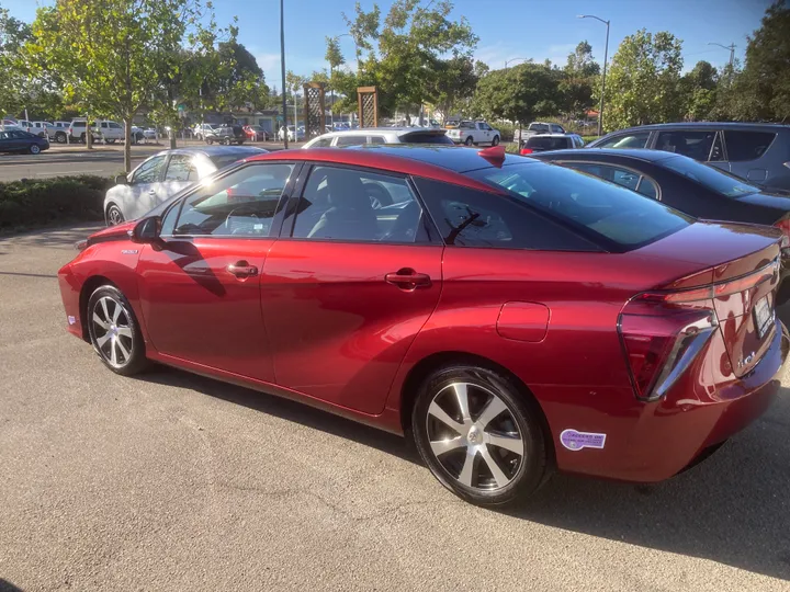 RED, 2019 TOYOTA MIRAI Image 6