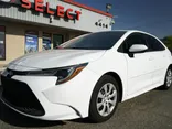 WHITE, 2020 TOYOTA COROLLA Thumnail Image 3