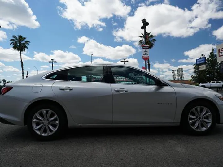 SILVER, 2020 CHEVROLET MALIBU Image 8