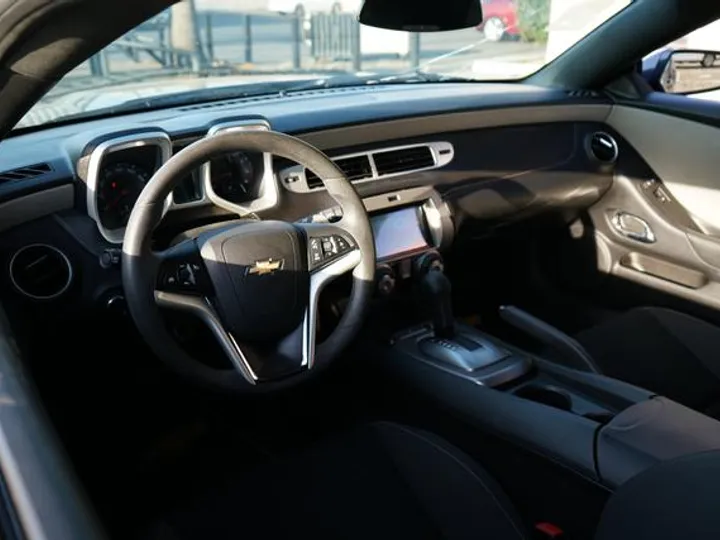 2015 CHEVROLET CAMARO Image 13