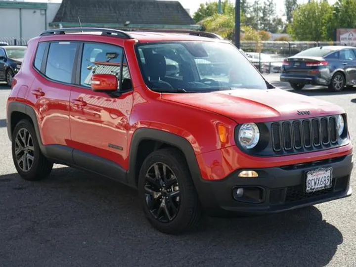 2017 JEEP RENEGADE Image 9