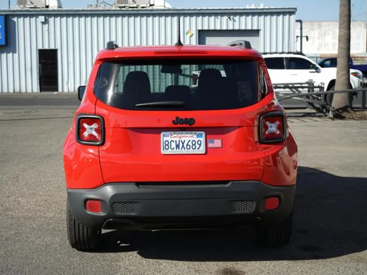 2017 JEEP RENEGADE Image 6