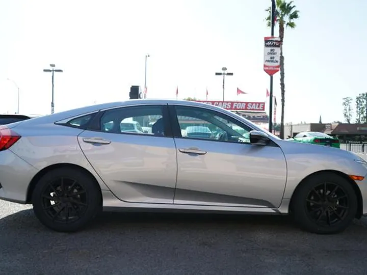 SILVER, 2017 HONDA CIVIC Image 8