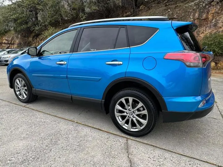 BLUE, 2016 TOYOTA RAV4 Image 3