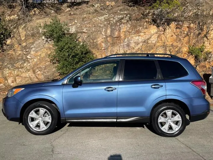 BLUE, 2015 SUBARU FORESTER Image 2