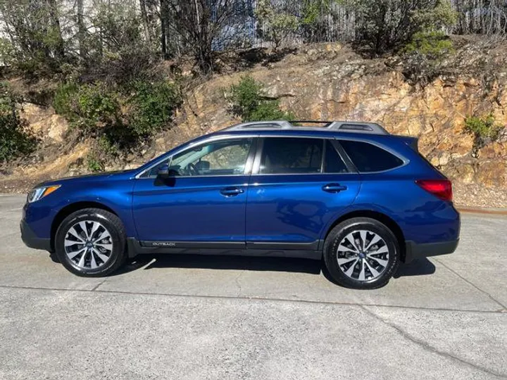 BLUE, 2015 SUBARU OUTBACK Image 2