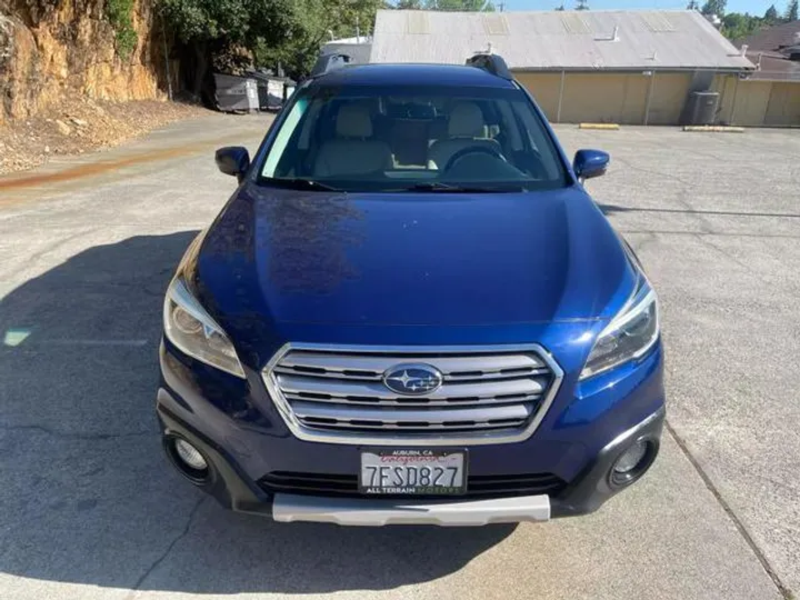 BLUE, 2015 SUBARU OUTBACK Image 9