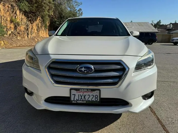 WHITE, 2015 SUBARU LEGACY Image 10