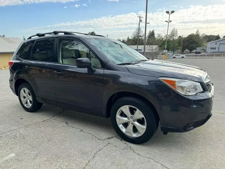 GRAY, 2014 SUBARU FORESTER Image 9