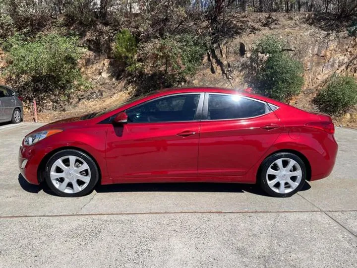 RED, 2011 HYUNDAI ELANTRA Image 2