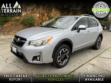 SILVER, 2017 SUBARU CROSSTREK Image 3