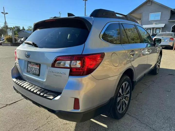 SILVER, 2017 SUBARU OUTBACK Image 6