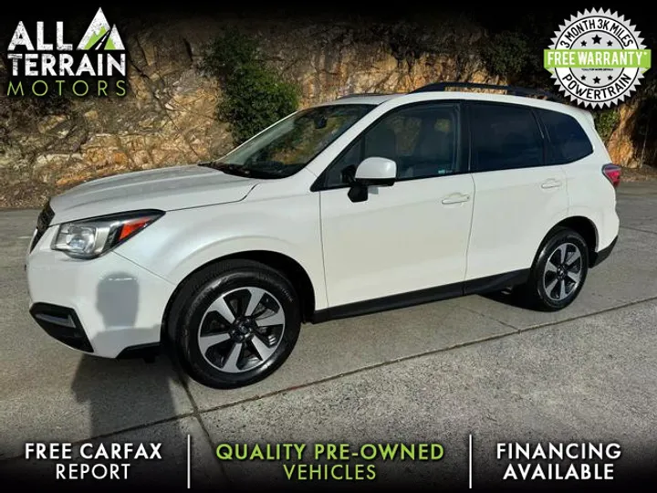 WHITE, 2017 SUBARU FORESTER Image 1