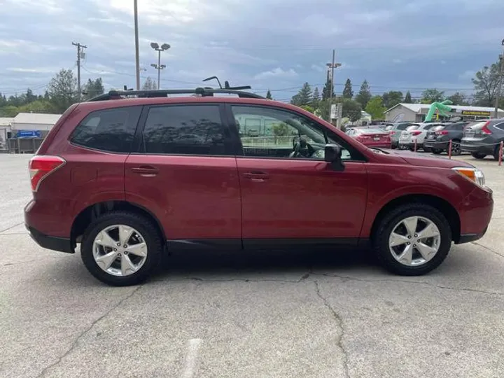 RED, 2016 SUBARU FORESTER Image 6