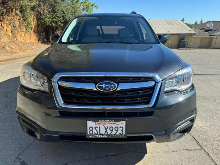 GRAY, 2017 SUBARU FORESTER Image 10