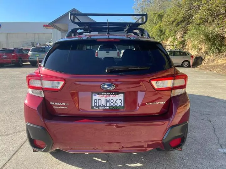 RED, 2018 SUBARU CROSSTREK Image 4