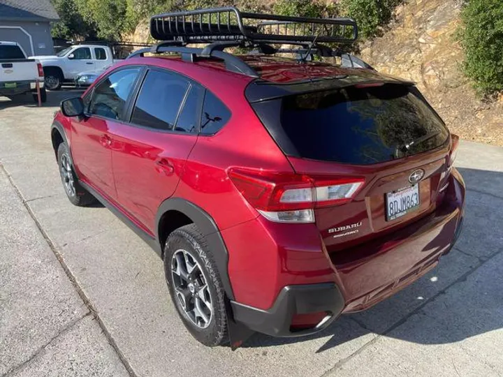 RED, 2018 SUBARU CROSSTREK Image 3