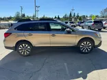 GOLD, 2017 SUBARU OUTBACK Thumnail Image 8