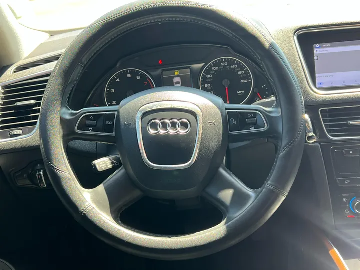 SILVER, 2012 AUDI Q5 Image 17