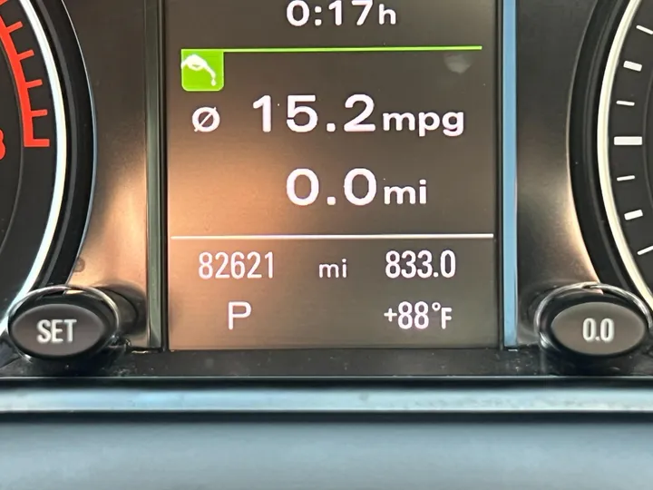 SILVER, 2012 AUDI Q5 Image 26