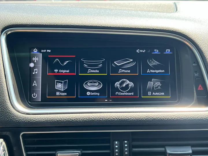SILVER, 2012 AUDI Q5 Image 27