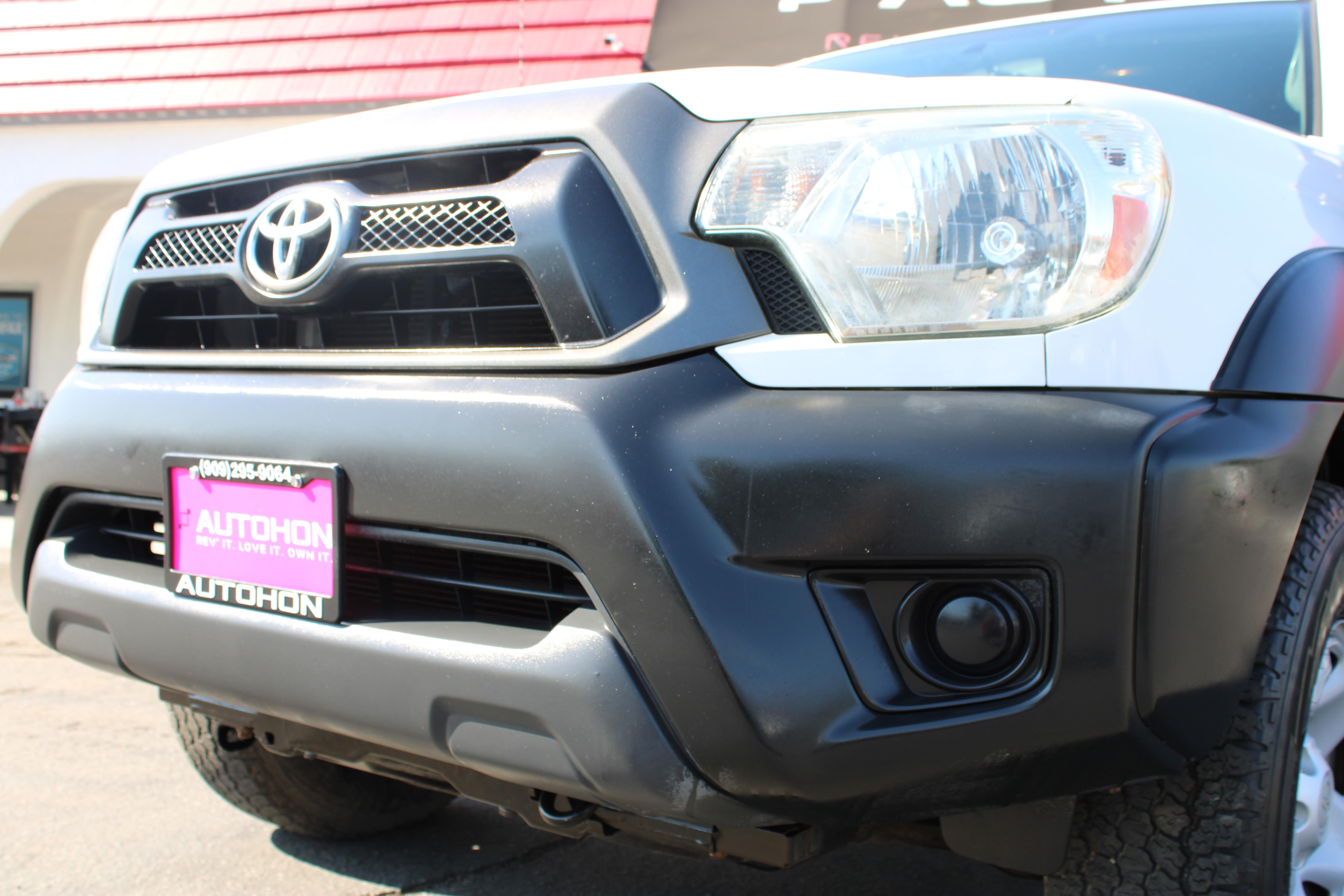 WHITE, 2014 TOYOTA TACOMA DOUBLE CAB Image 4