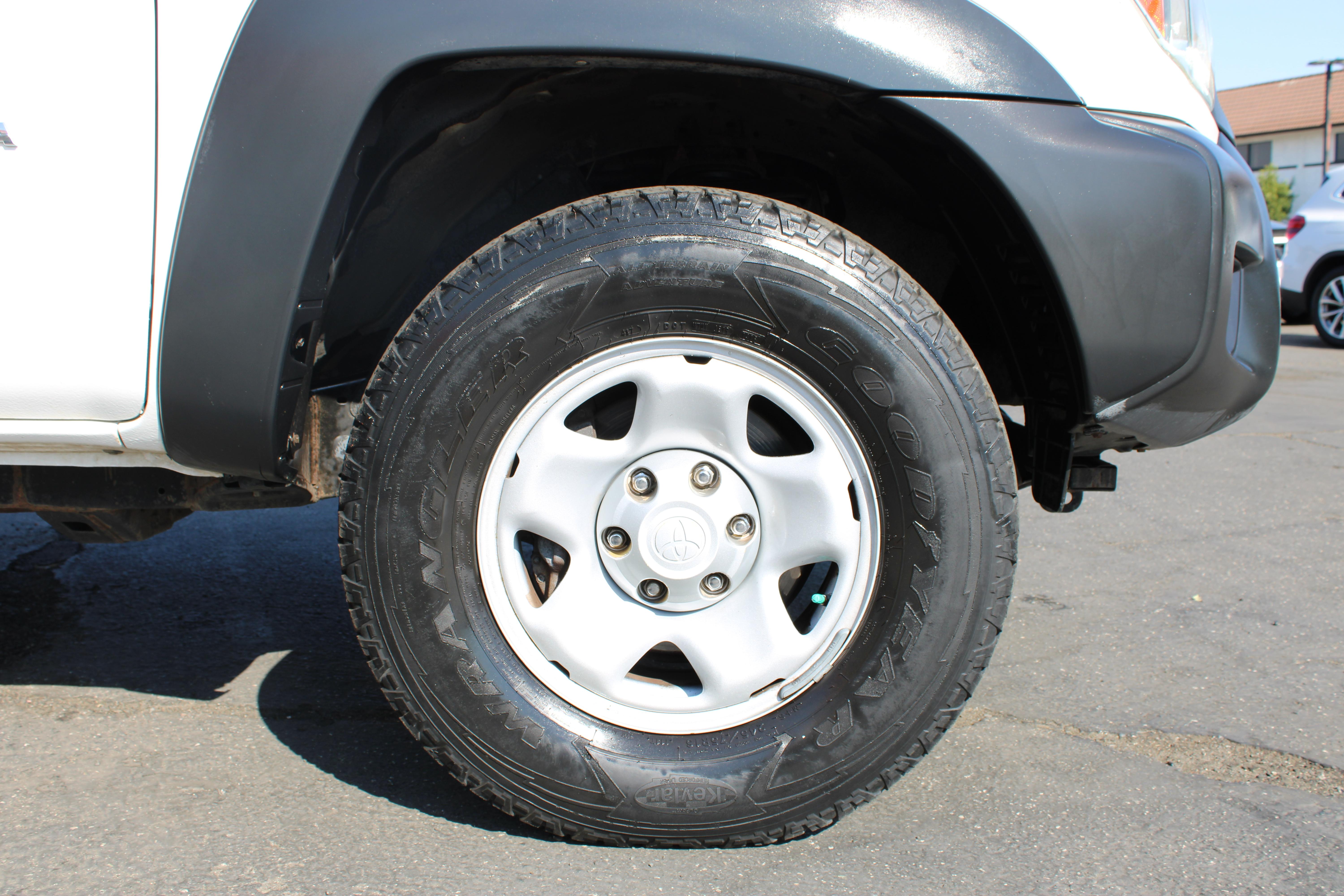 WHITE, 2014 TOYOTA TACOMA DOUBLE CAB Image 5
