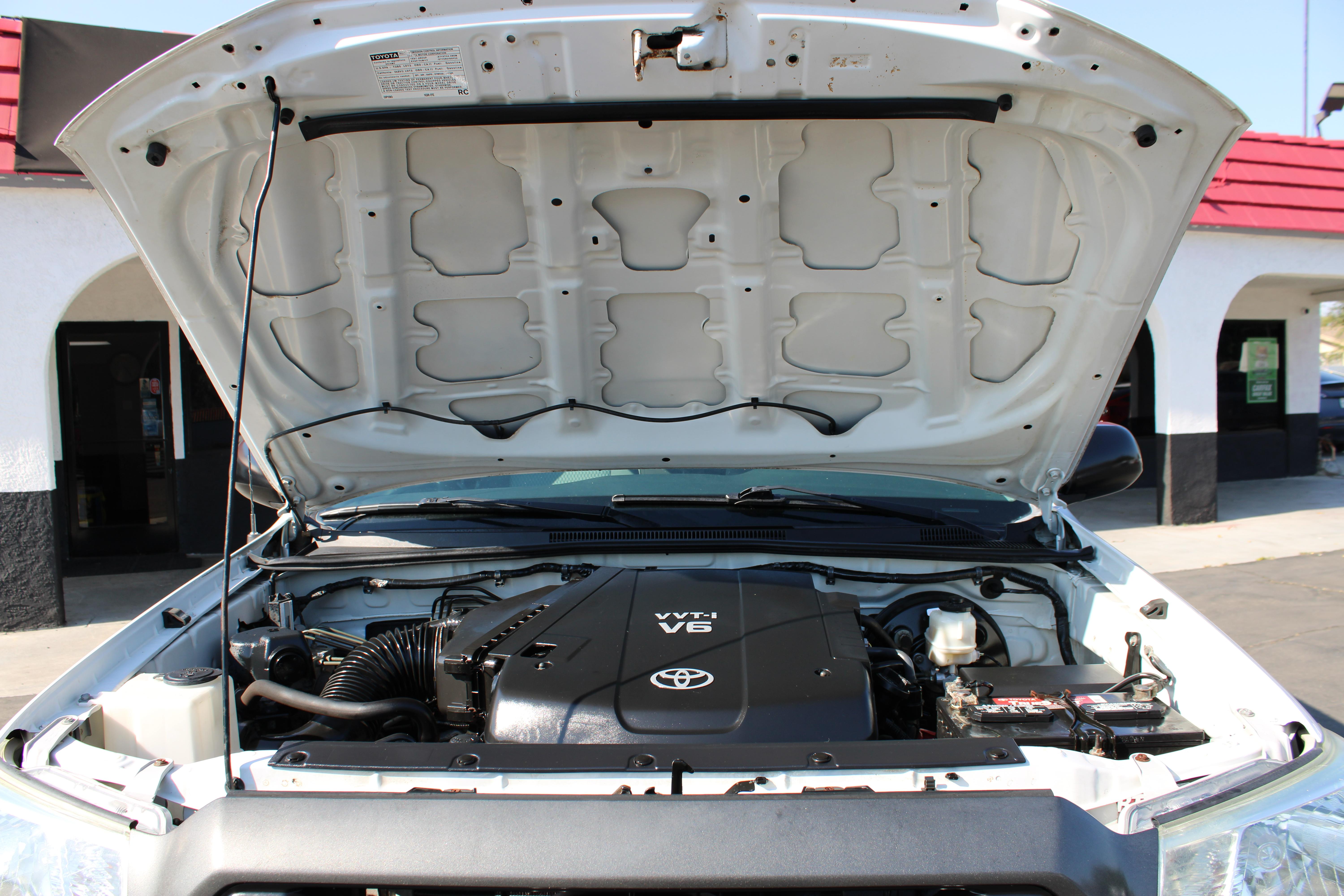 WHITE, 2014 TOYOTA TACOMA DOUBLE CAB Image 22