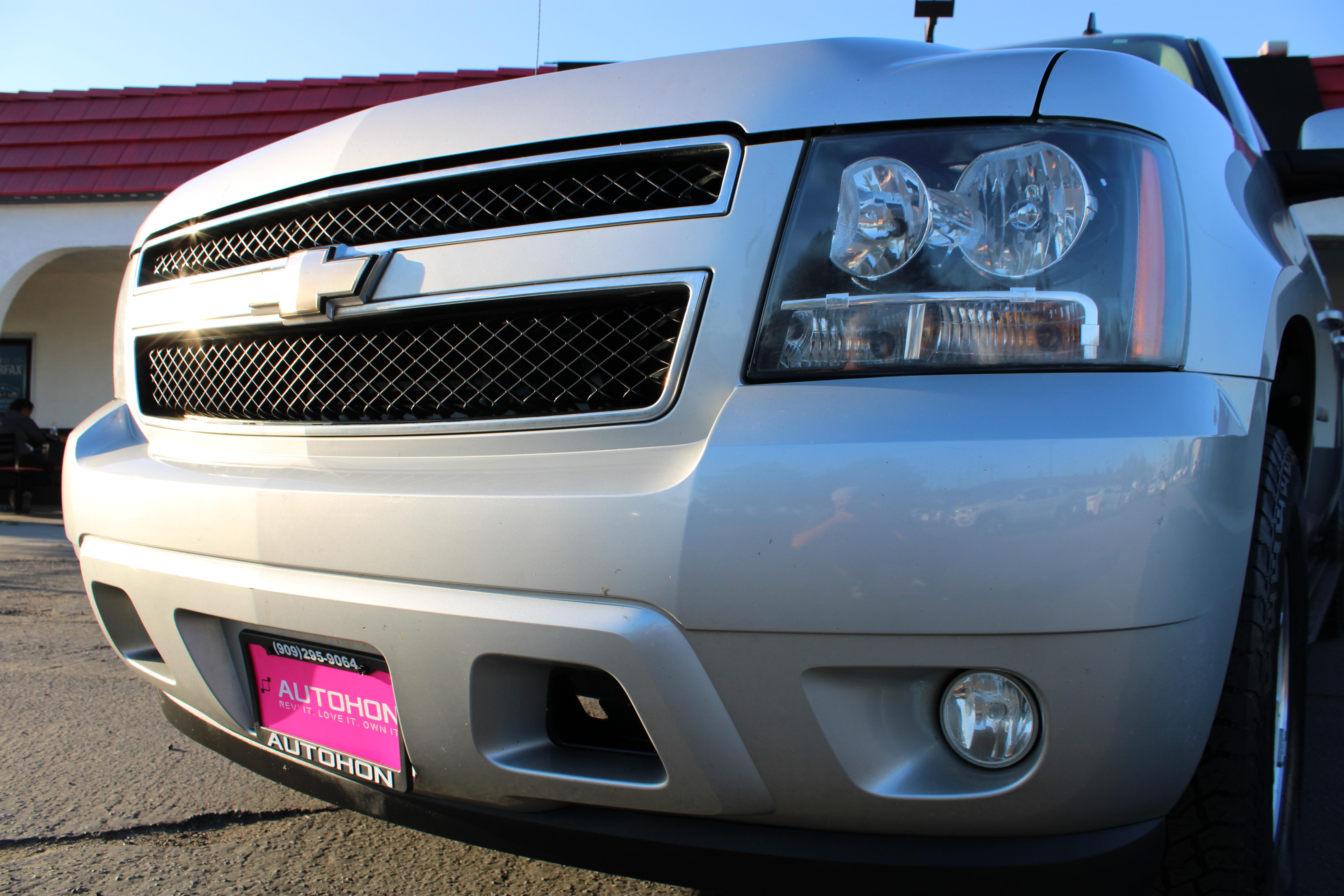 2001 CHEVROLET AVALANCHE Image 7