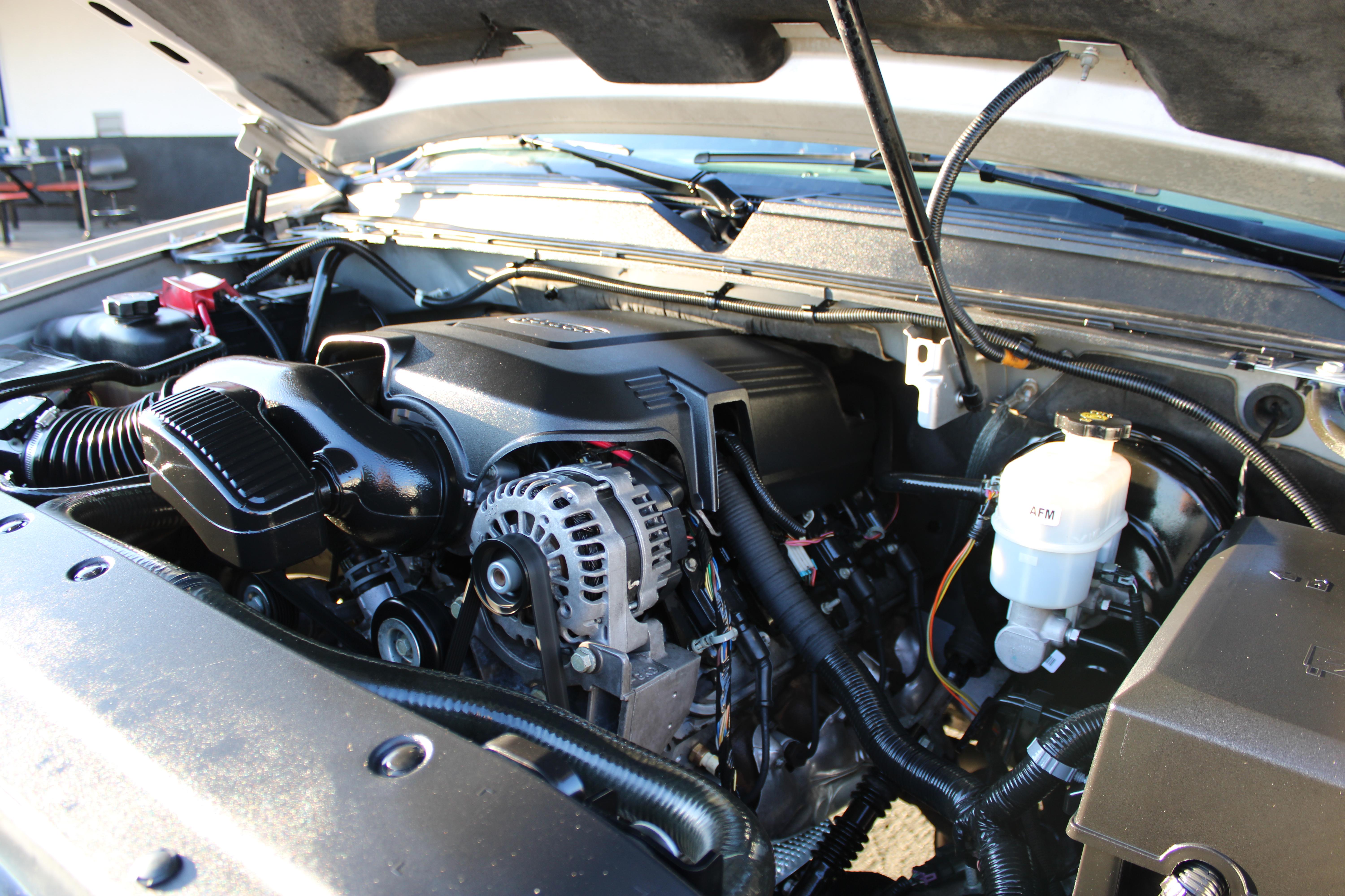 2001 CHEVROLET AVALANCHE Image 42