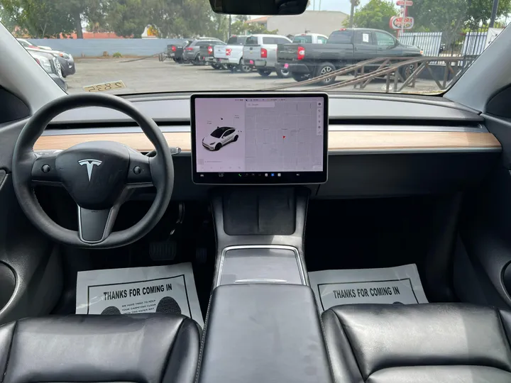 WHITE, 2021 TESLA MODEL Y Image 23