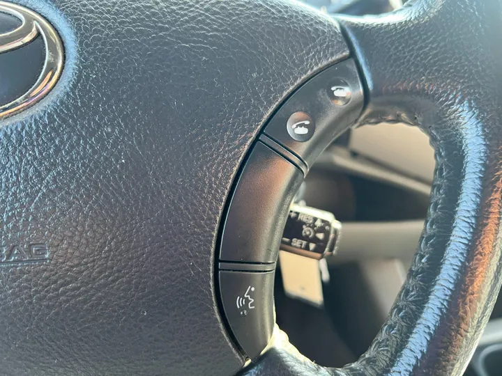 SILVER, 2010 TOYOTA TACOMA DOUBLE CAB Image 27