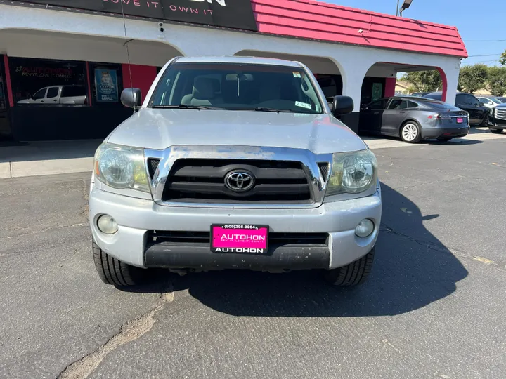 SILVER, 2010 TOYOTA TACOMA DOUBLE CAB Image 39