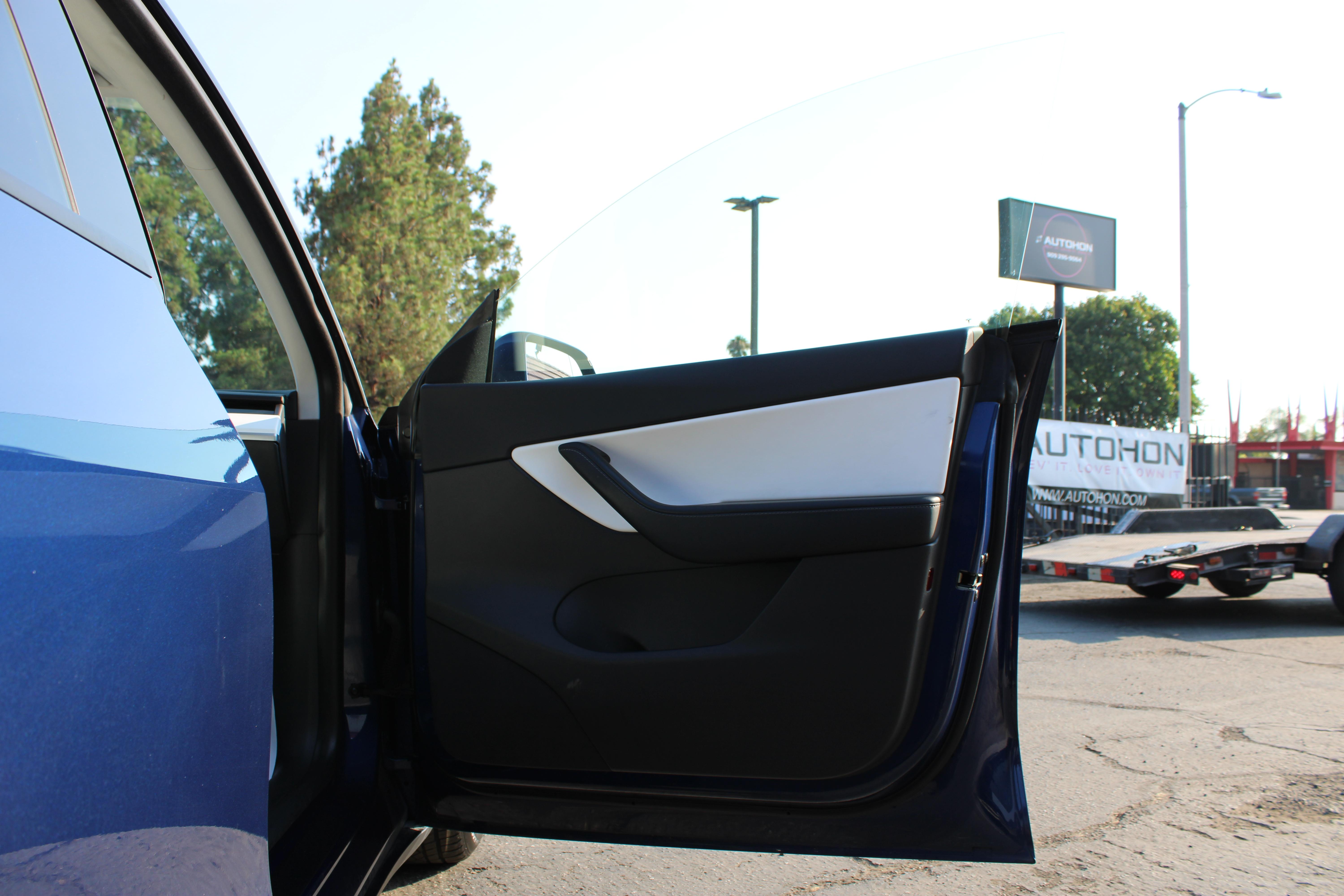 BLUE, 2021 TESLA MODEL Y Image 14