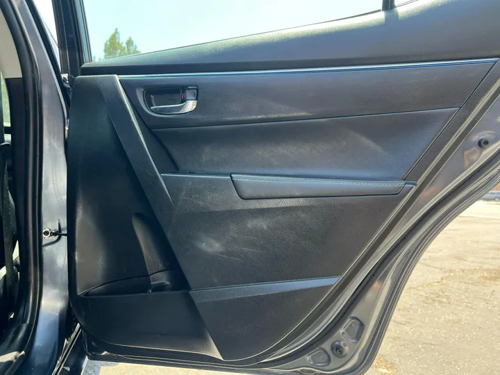 GREY, 2016 TOYOTA COROLLA Image 17