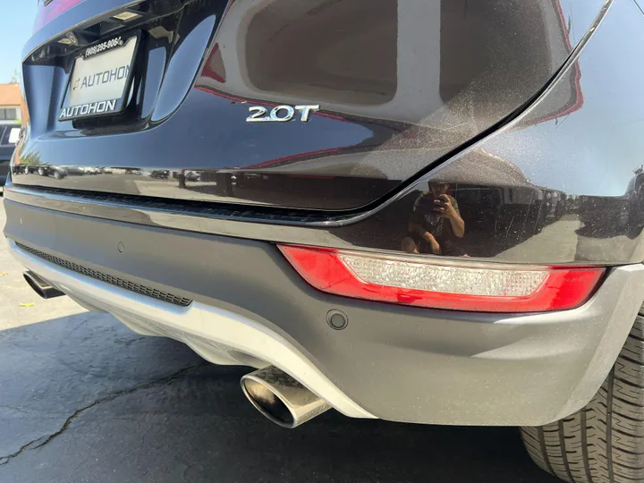 BROWN, 2018 LINCOLN MKC Image 10