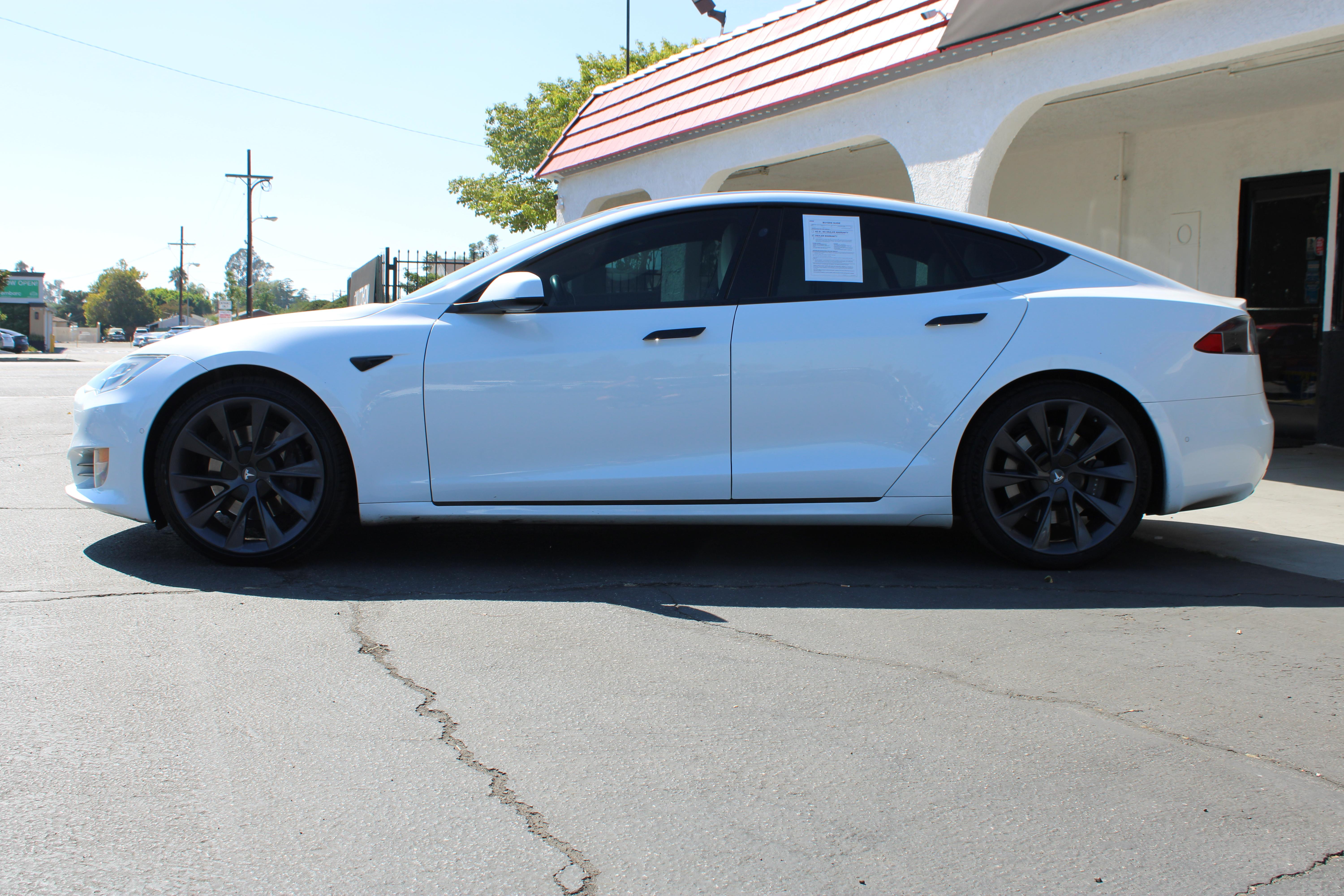WHITE, 2018 TESLA MODEL S Image 8