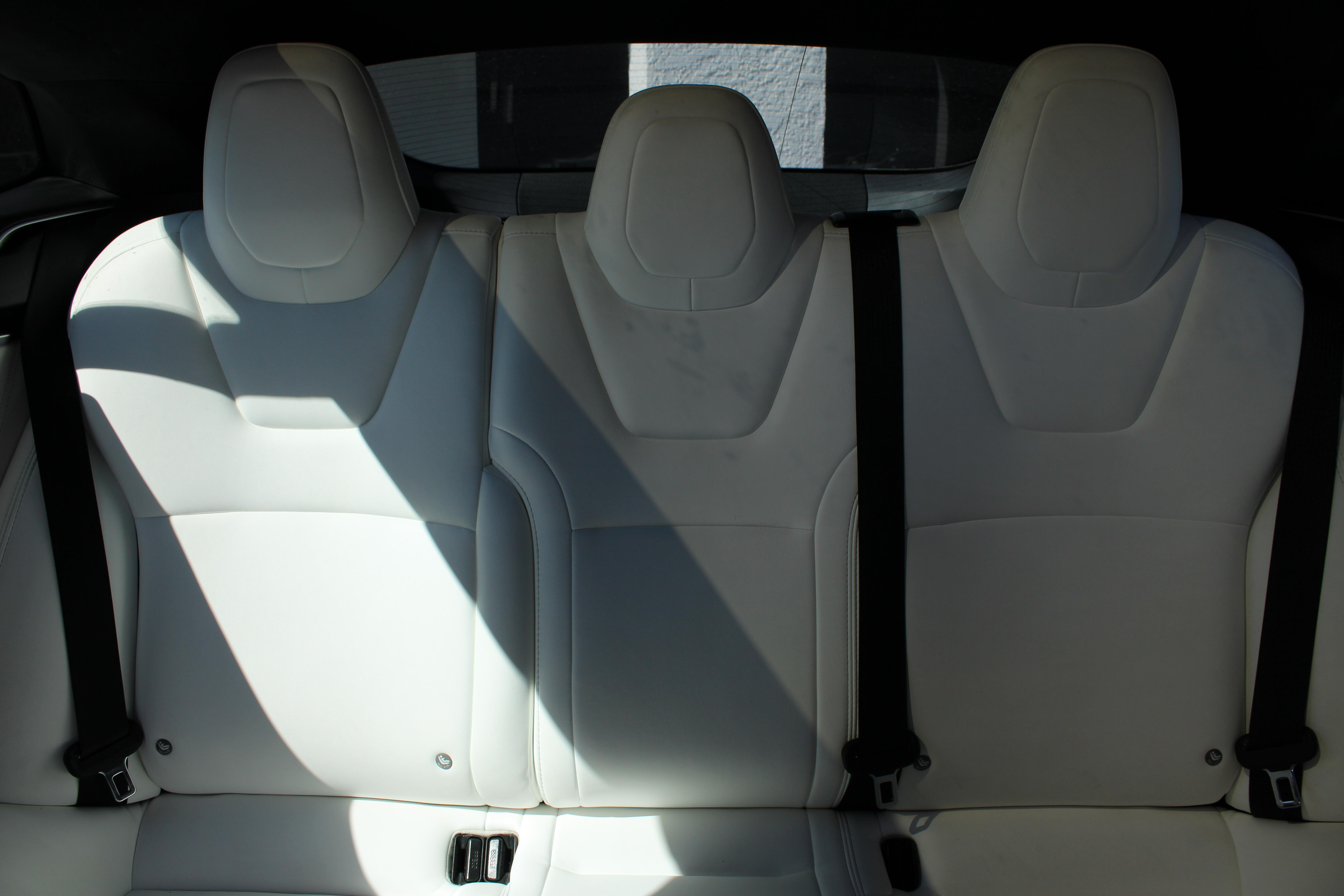 WHITE, 2018 TESLA MODEL S Image 18