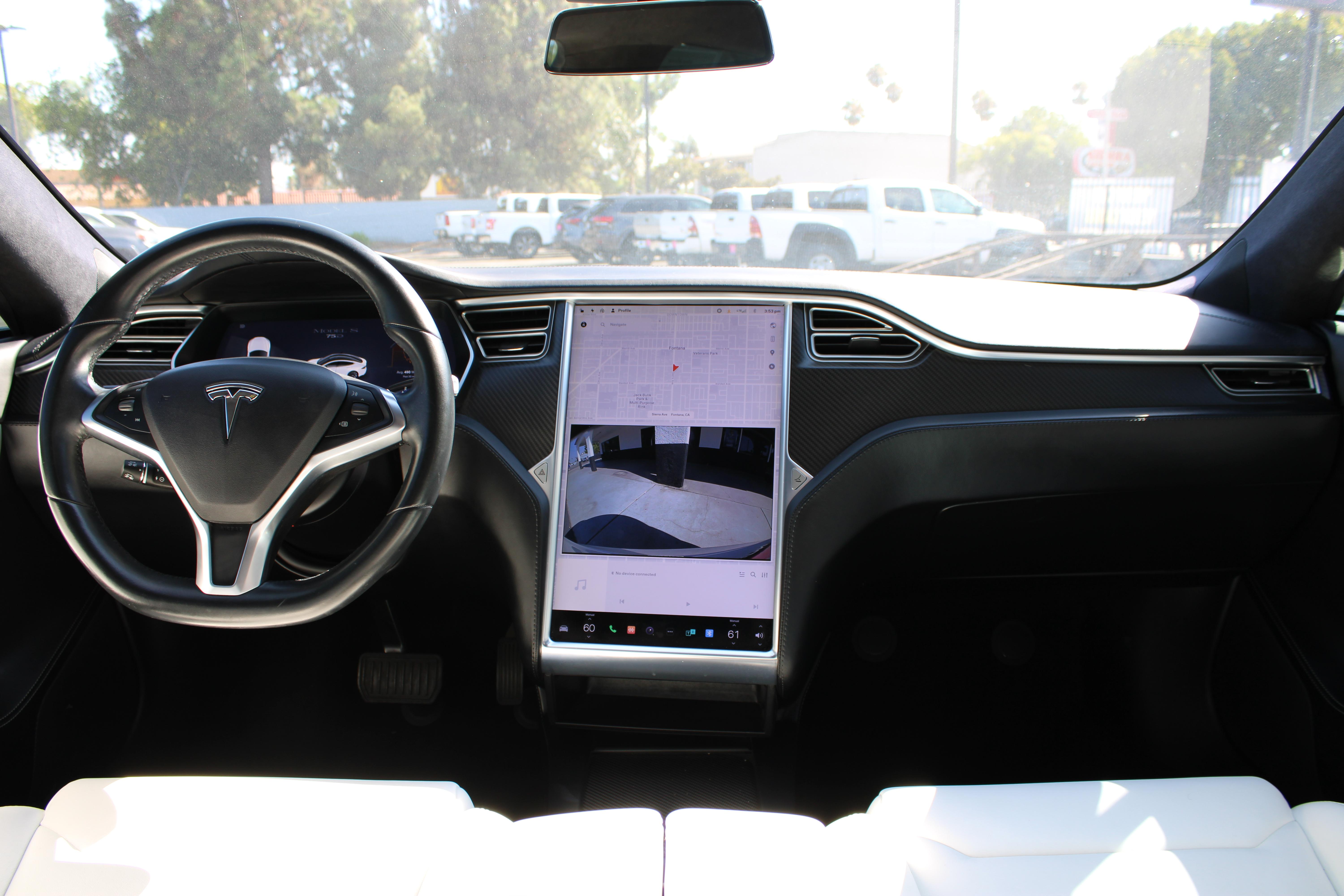 WHITE, 2018 TESLA MODEL S Image 22