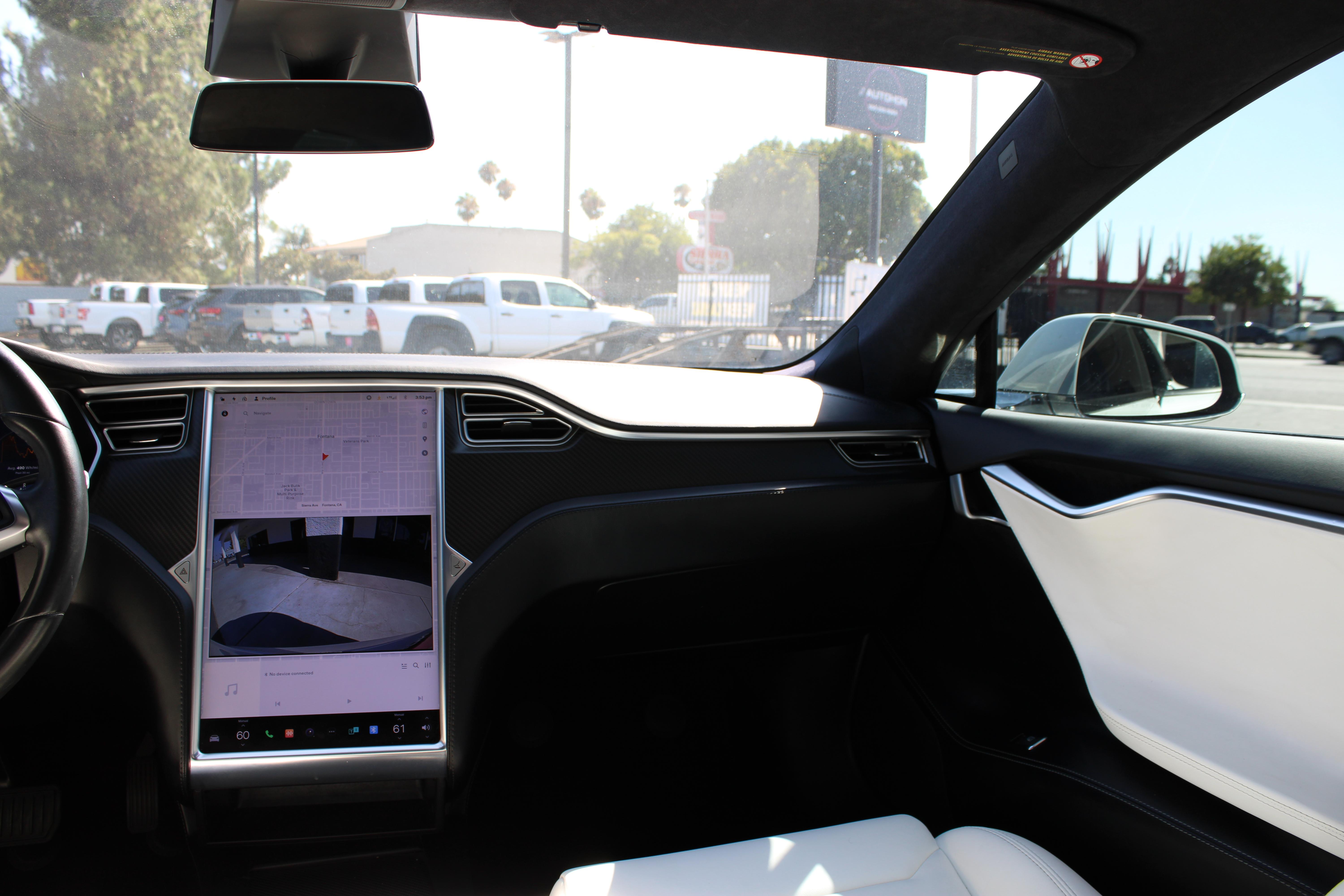 WHITE, 2018 TESLA MODEL S Image 23