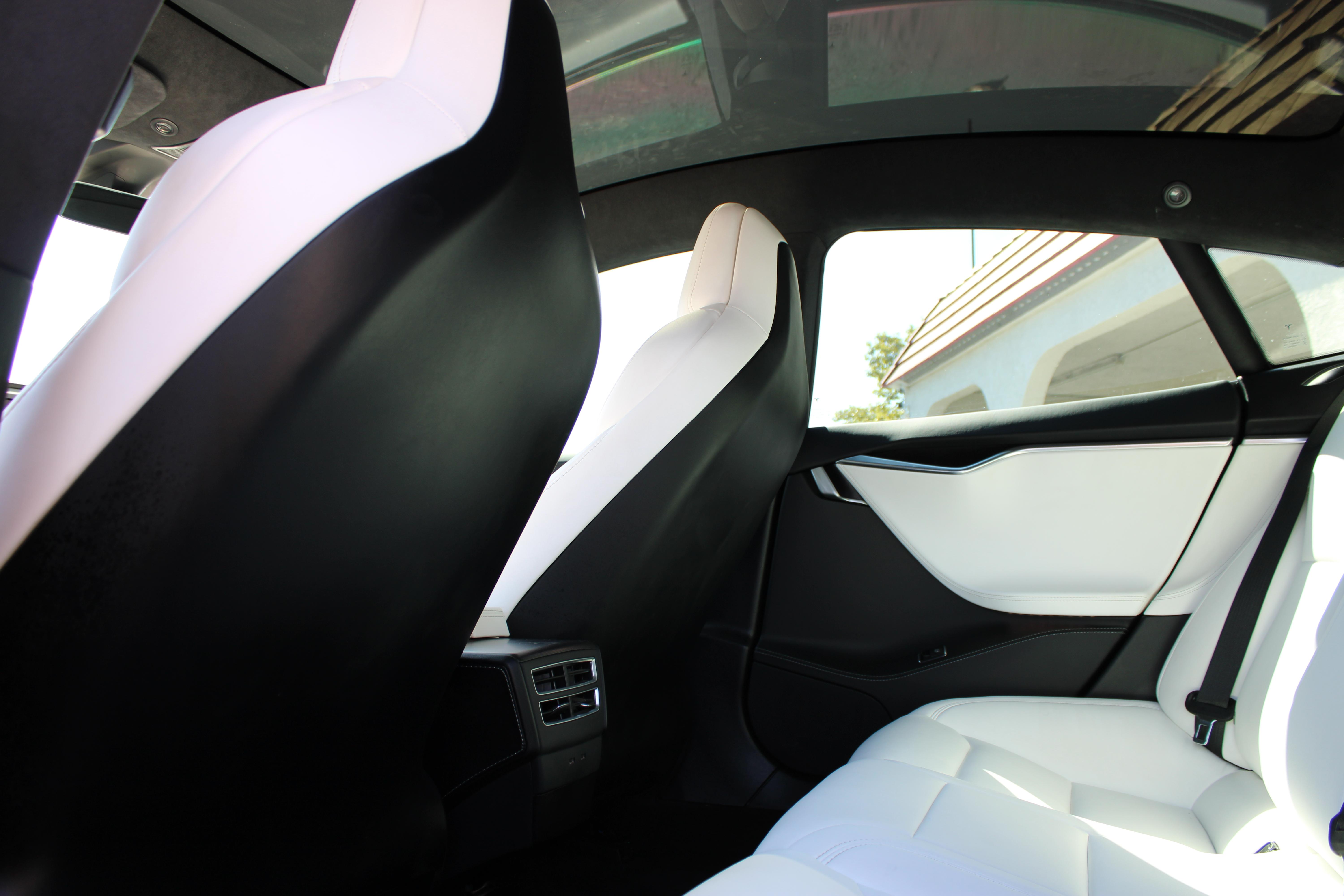 WHITE, 2018 TESLA MODEL S Image 26