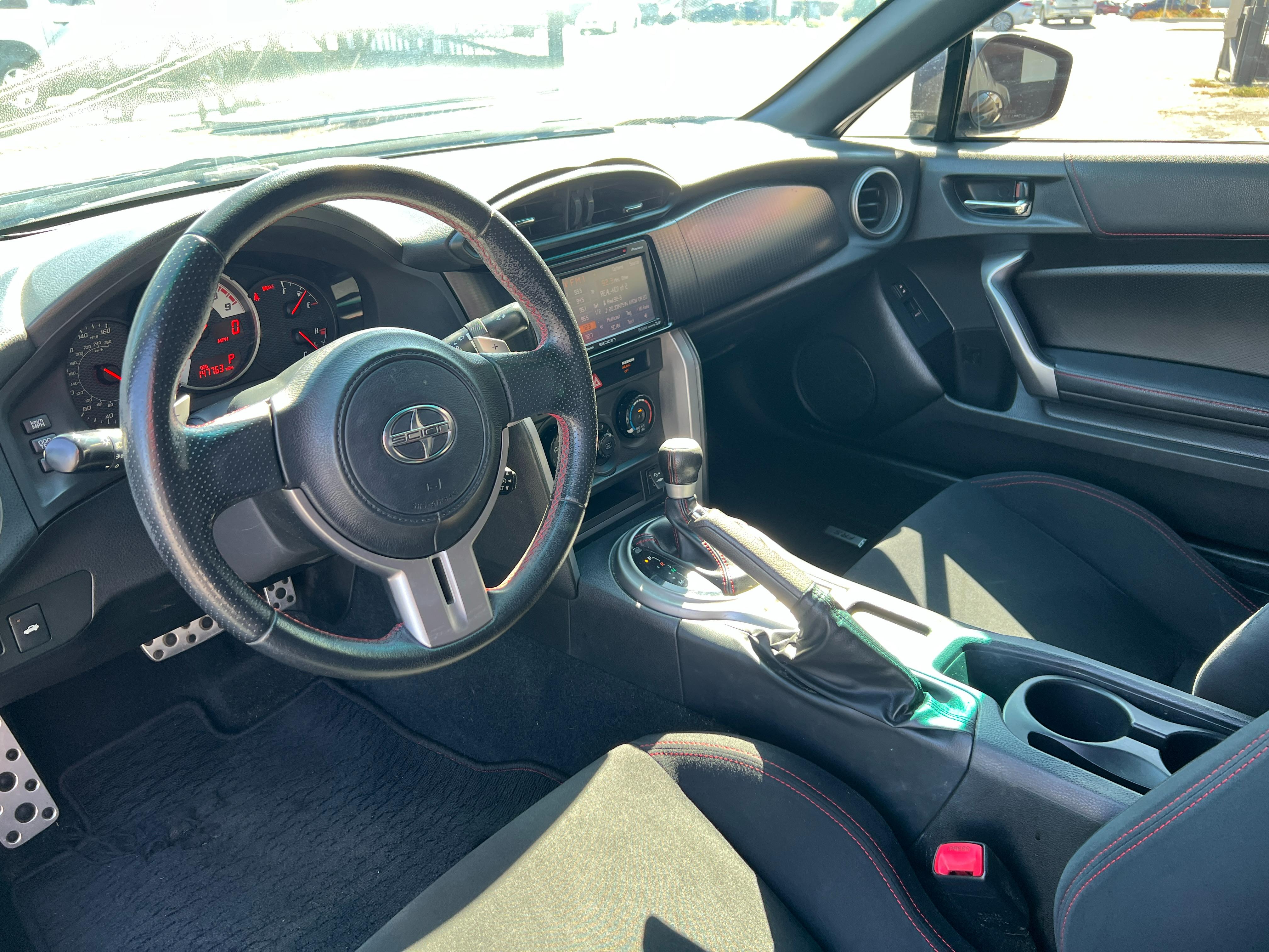BLACK, 2013 SCION FR-S Image 15