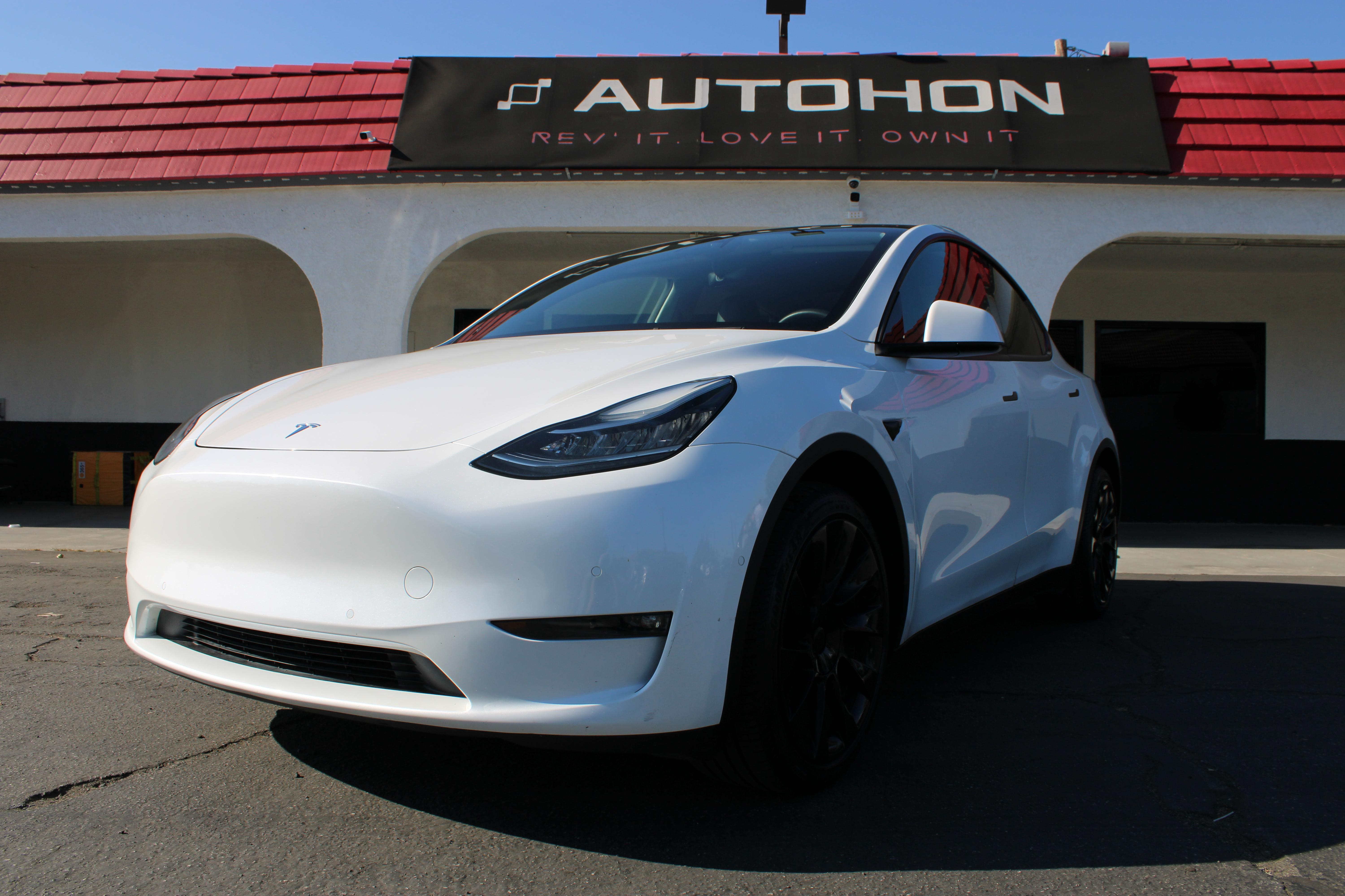 WHITE, 2021 TESLA MODEL Y Image 2