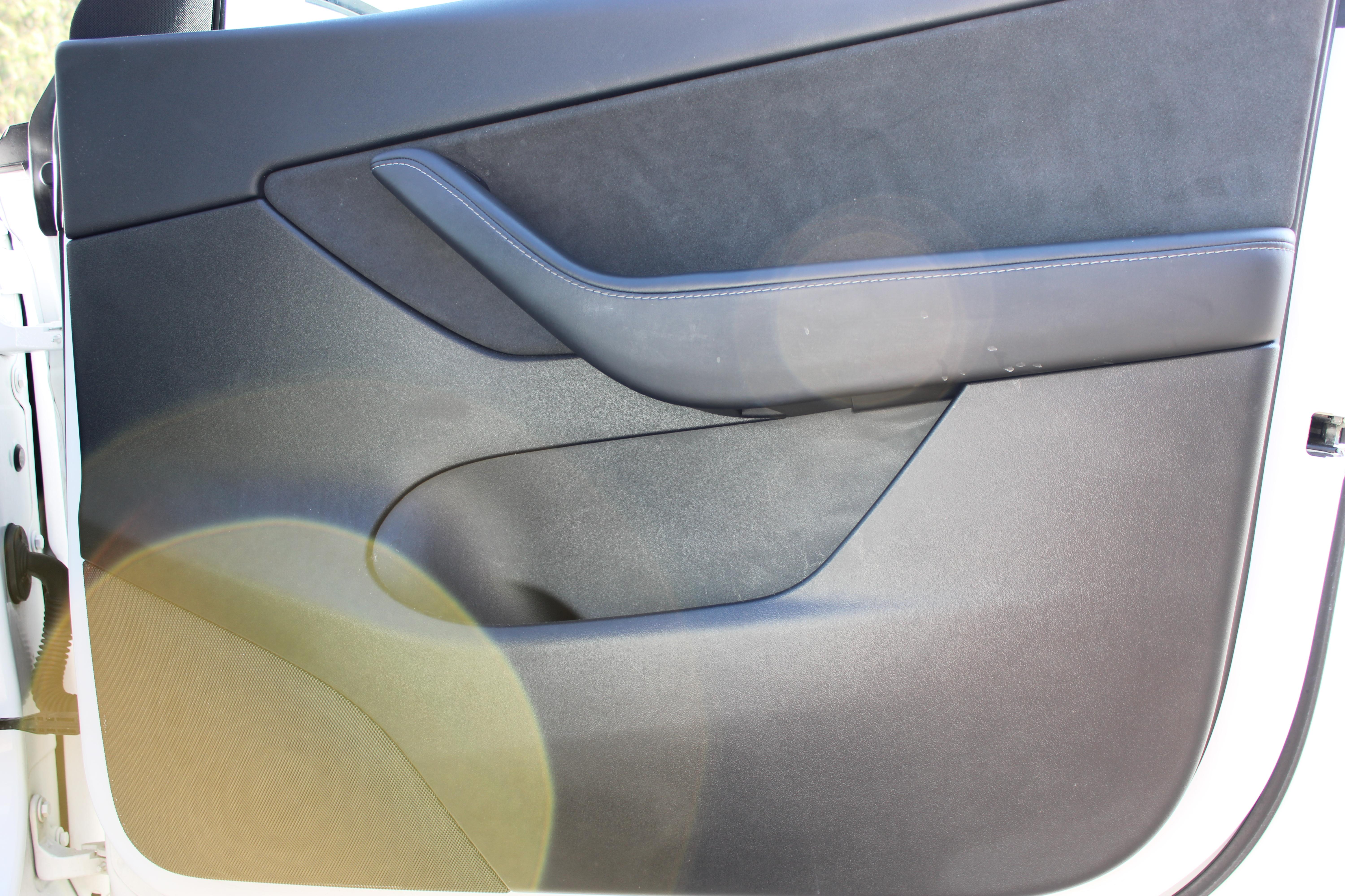 WHITE, 2021 TESLA MODEL Y Image 15