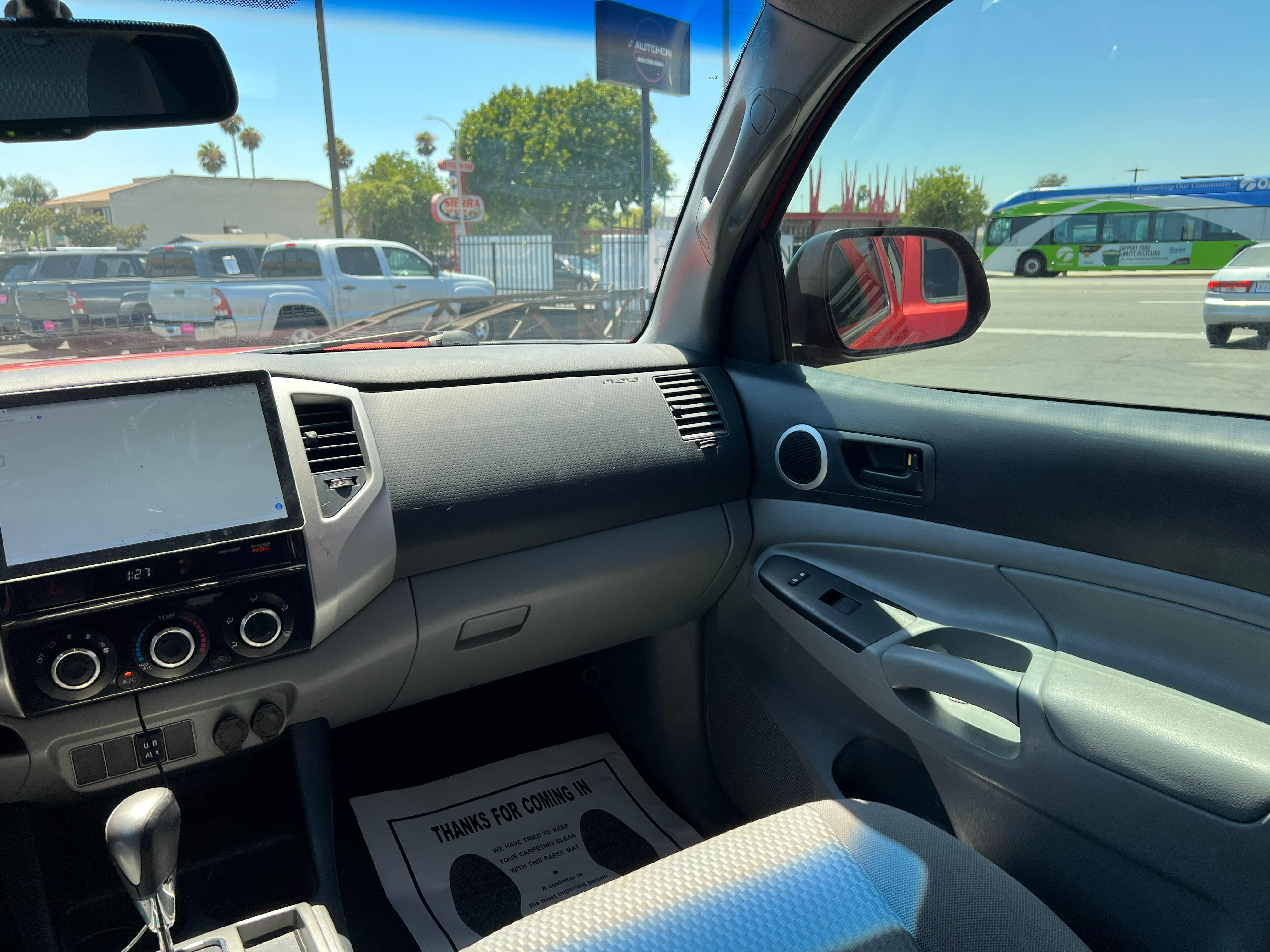 RED, 2013 TOYOTA TACOMA DOUBLE CAB Image 14