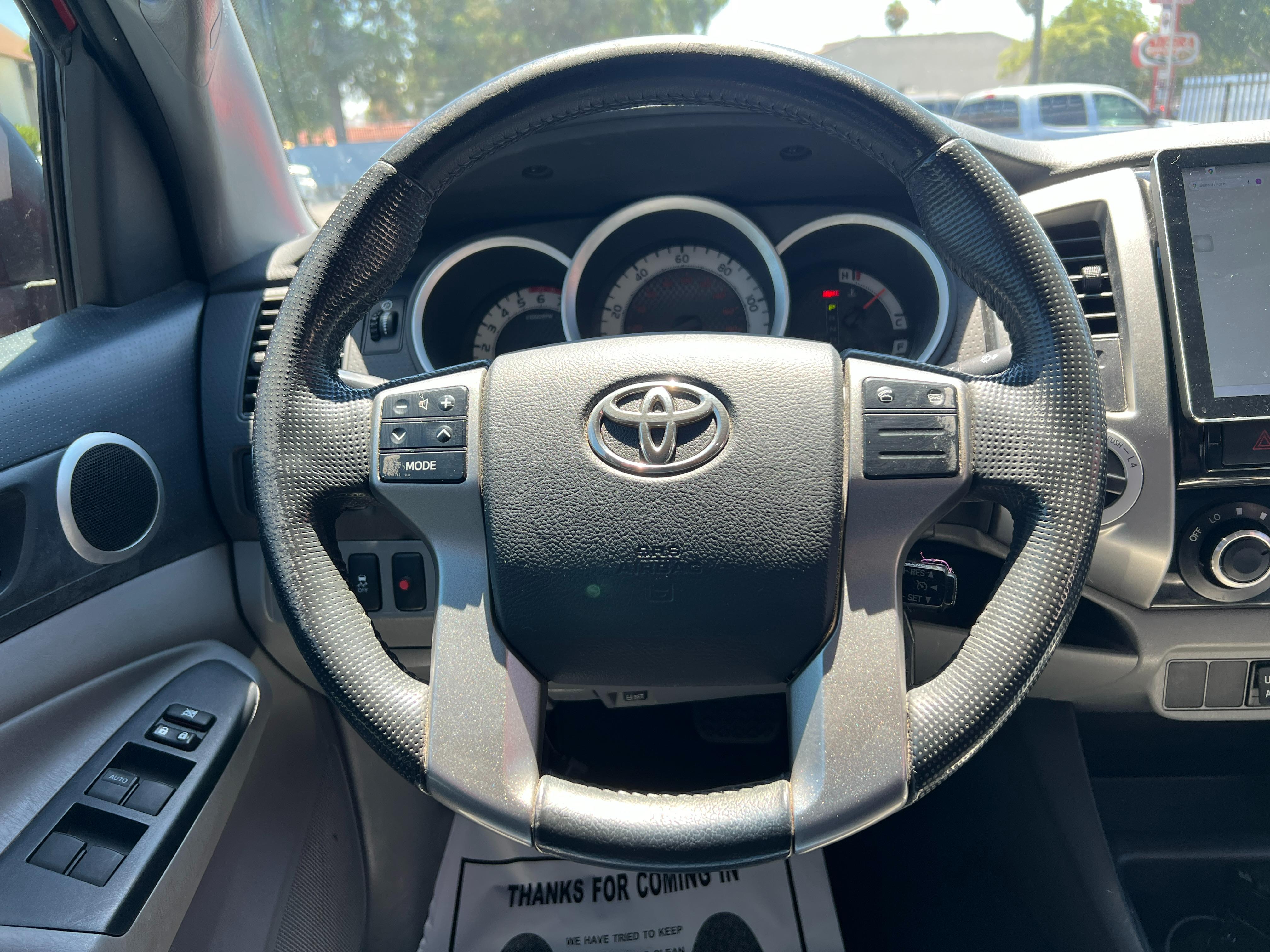 RED, 2013 TOYOTA TACOMA DOUBLE CAB Image 17